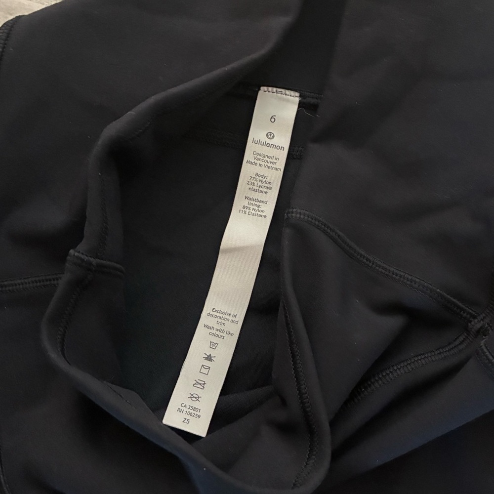 Lululemon In Movement Short - Picture 8 of 9